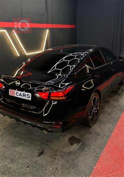 نيسان ألتيما